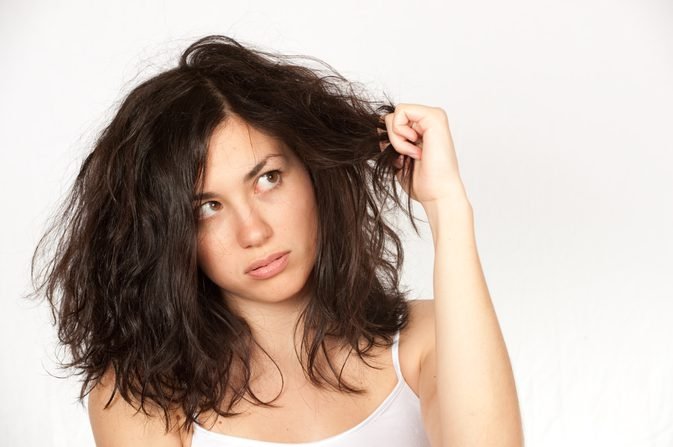 4 Rutinitas yang Justru Merusak Rambut