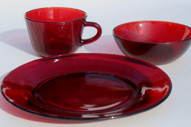 Turunkan Berat Badan dengan Warna Merah