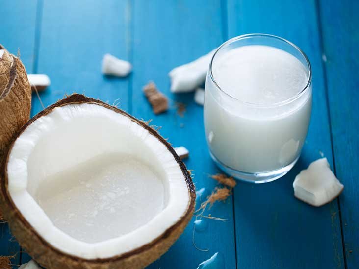 Santan Mentah Obati Gangguan Asam Lambung dan Diabetes