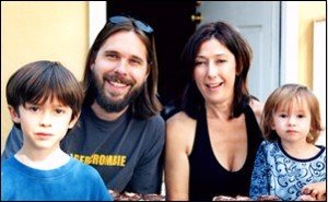 Christine Maggiore Penyangkal AIDS, Meninggal Karena HIV atau Pneumonia?
