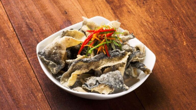 Doyan Makan Kulit Ikan, Apa Saja Manfaatnya untuk Kesehatan?