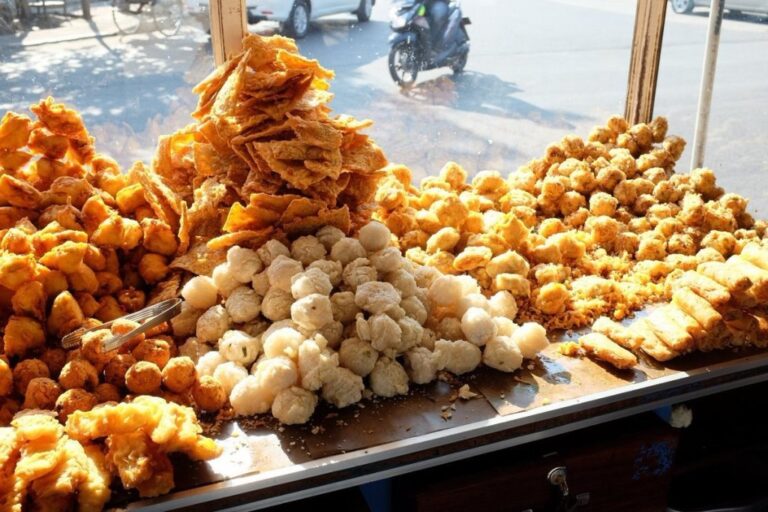 Sering Makan Gorengan dan Daging Merah Bisa Picu Kanker Usus